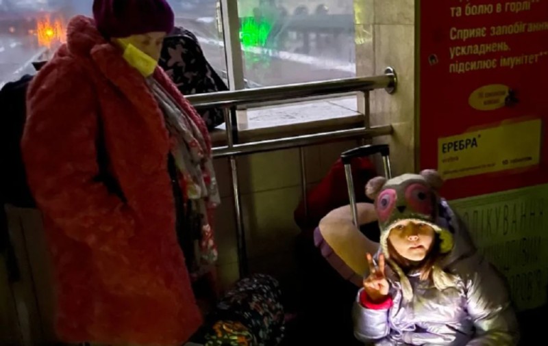 Mărturia emoționantă a unei ucrainene care a fugit de război: „Bunătatea oamenilor ne copleșește, Dumnezeu ne ține în palme. Multsumesk, Romania”