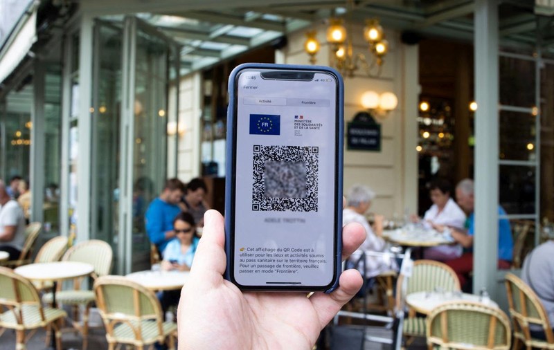 Certificatul verde la nunți, spectacole și în restaurante, aprobat de Guvern. Va fi obligatoriu după ce rata de infectare trece de 3