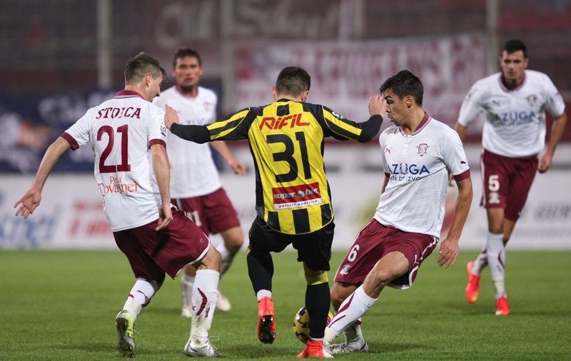 Un oficial FRF aruncă bomba: ”Cluburile din Liga 1 să-și declare falimentul!”