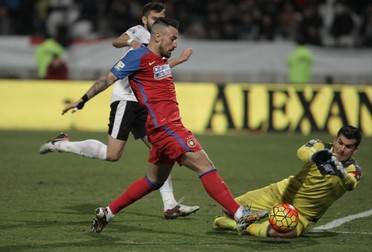 Timo Gebhart (roșu) n-a reușit niciun gol la Steaua