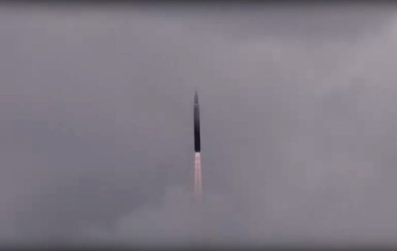 Rusia a testat cu succes o armă care a atins de a atins o viteză de 27 de ori mai mare decât a sunetului