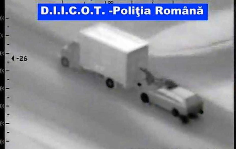 Camioane jefuite în mers, pradă de peste un milion de euro, în Olanda: „Care dintre românii arestați acum 4 ani au fost eliberați?”