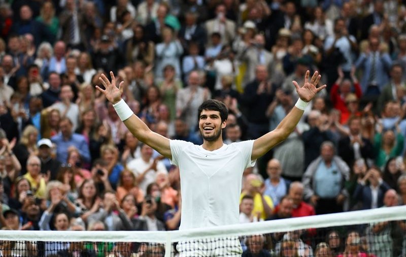 Carlos Alcaraz, prima reacție după ce a câștigat în premieră trofeul la Wimbledon: „E un vis devenit realitate”