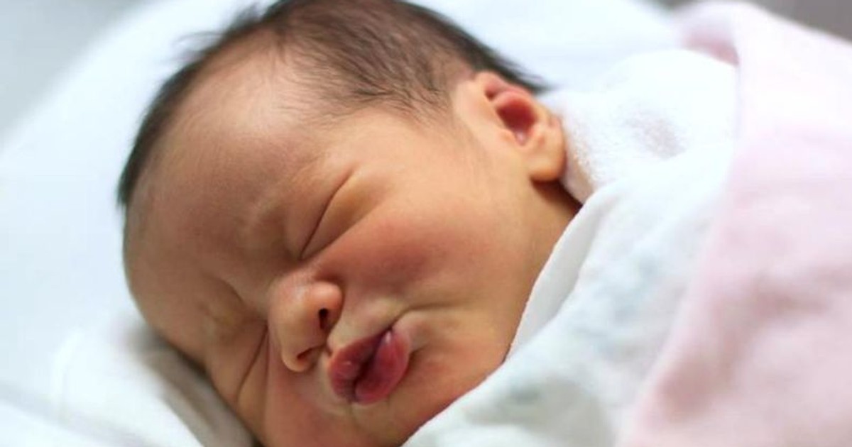 O femeie din Cehia a născut la peste trei luni după ce fusese declarată în moarte cerebrală
