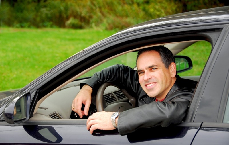 Ai grijă la casă şi la maşină în mini-vacanţa de 1 mai. Vezi ce te învaţă poliţiştii! 