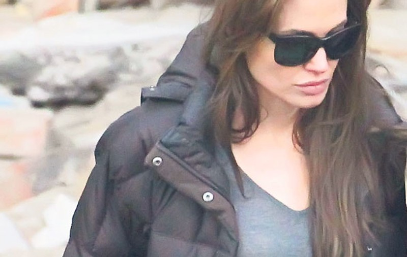 Revista National Enquirer aruncă bomba: Angelina, din nou gravidă!