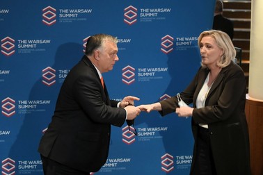 Viktor Orban și Marine Le Pen. FOTO: EPA