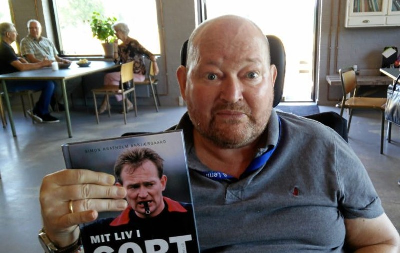 A murit Peter Mikkelsen, arbitrul danez care a anulat golul lui Dorinel Munteanu de la Euro 1996. Ajunsese în scaun cu rotile