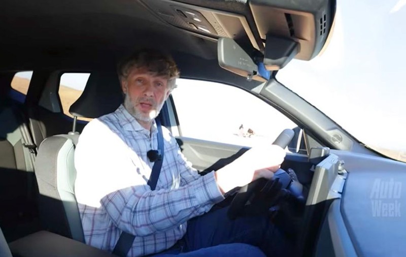 Un model de Dacia Duster l-a uimit total pe un jurnalist olandez: „Asta e ceva ce au doar Porsche Taycan și Mercedes CLA”