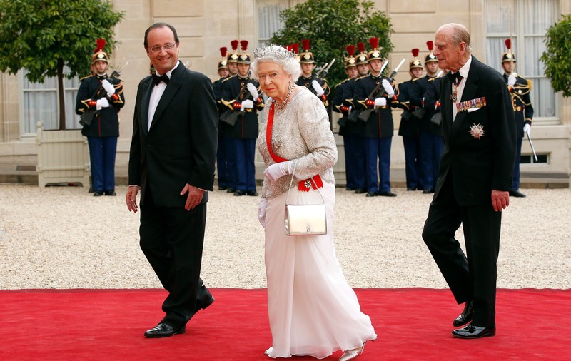 Ce trupă a vrut regina Elisabeta să asculte, în loc de muzică clasică, în timpul unui dineu cu fostul președinte francez Hollande