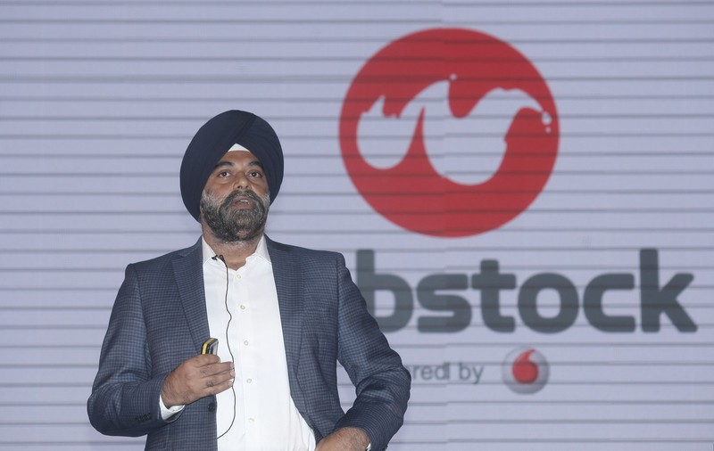Vodafone îți transformă telefonul în televizor, prin Vodafone 4GTV+