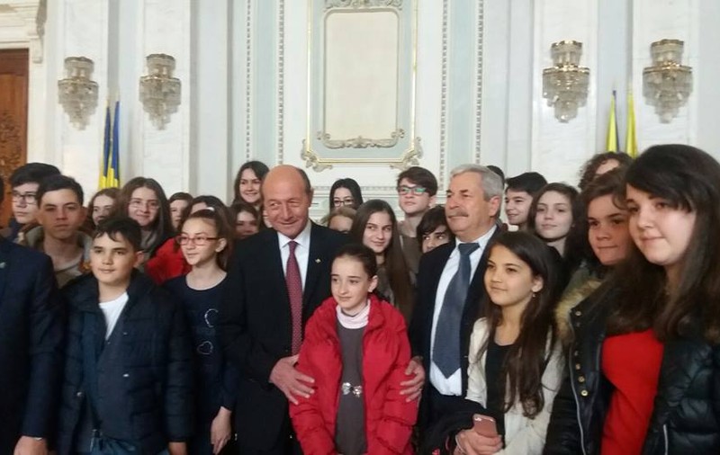 Ce sfat le dă Traian Băsescu tinerilor care vor să facă politică?