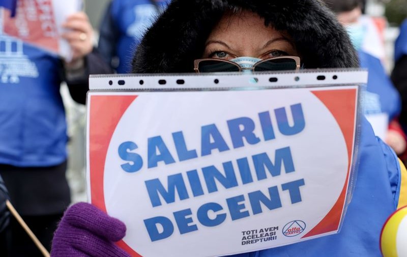 Amenzile care se vor da pentru munca la gri din 20 octombrie. Cu cât va fi taxată întârzierea la plată a salariului