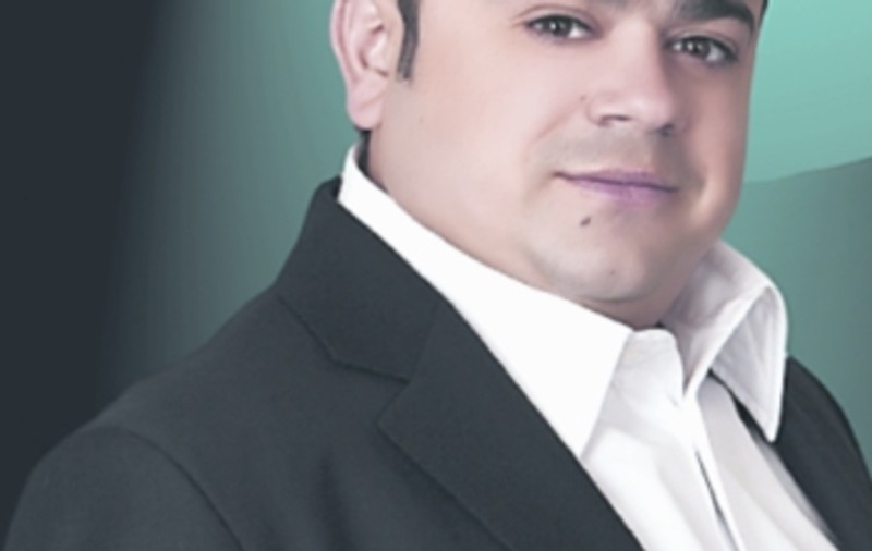 Adrian Minune şi-a tras club de 300.000 €
