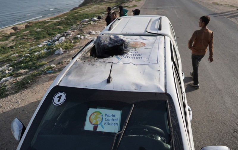 World Central Kitchen își suspendă operațiunile în Gaza după uciderea unor lucrători. Coridorul maritim cu ajutoare continuă, anunță Ciprul