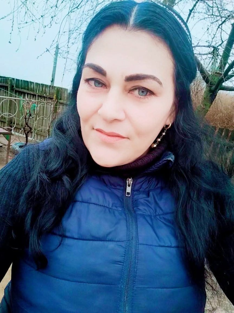 Cati a lucrat timp de patru luni, între iunie – octombrie 2022, în casele familiei lui Viorel Pașca din Incești, județul Bihor. Foto: pagina personală de Facebook