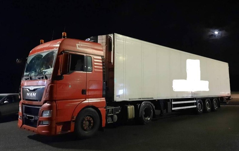 Șofer de TIR amendat cu 7.270 de euro la un control de rutină la care un român a fost lăsat fără mașină de polițiștii belgieni
