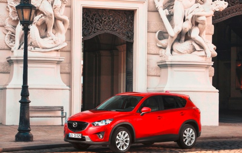 Mazda va produce un model Toyota la fabrica din Mexic