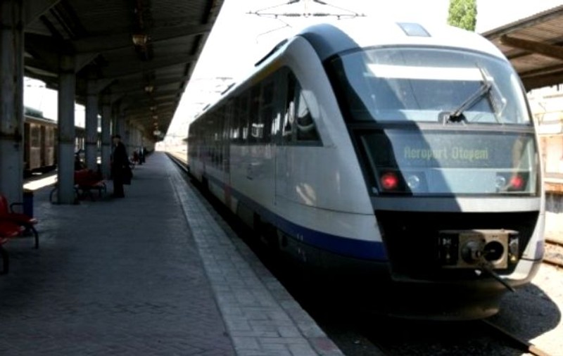 A fost tâlhărit într-un tren de noapte de un tânăr de 17 ani. Hoțul i-a furat telefonul în valoare de peste 1.000 de lei