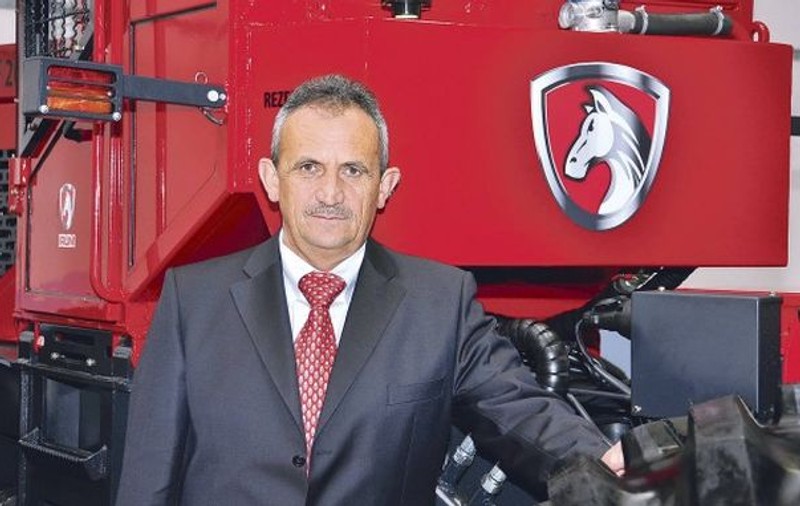 Cum ar putea să arate primul tractor 100% românesc. Noul model va fi lansat în această toamnă