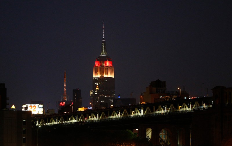 Americanii s-au dat cu ”nemţii”! Empire State Building, în culorile drapelului Germaniei