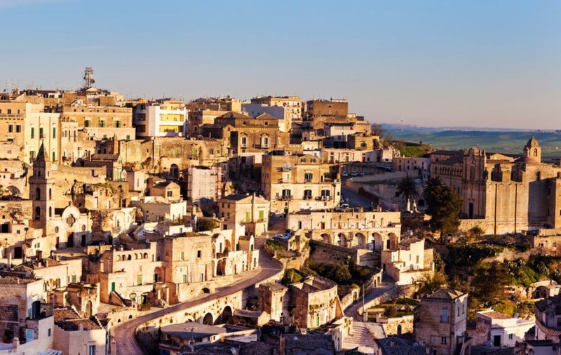 Orașul din Italia care s-a transformat dintr-o „rușine națională” în cea mai răvnită destinație de vacanță