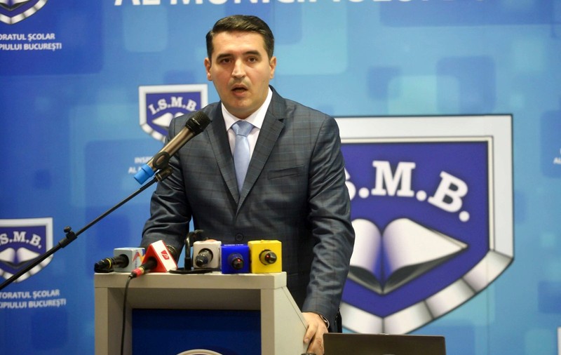Secretarul de stat Florin Lixandru anunță că și-a reprimit atribuțiile luate de ministrul Ligia Deca