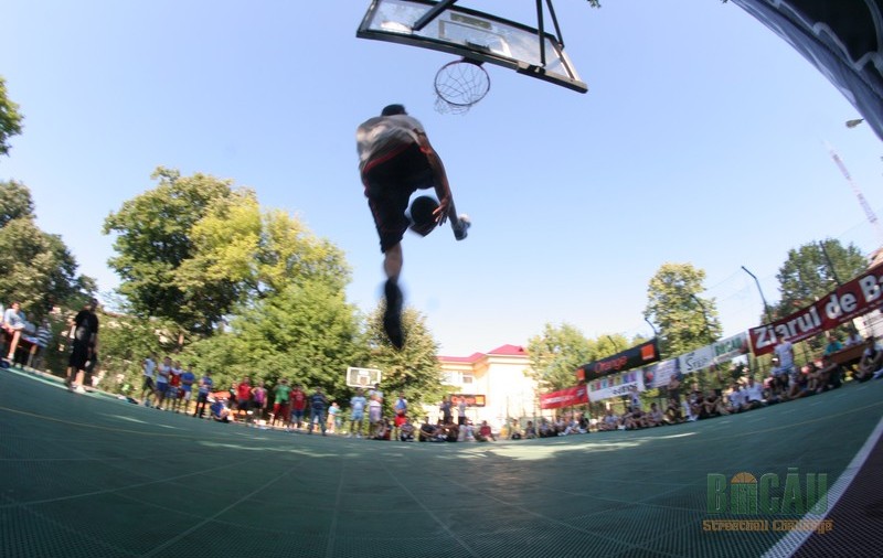EXPLOZIV! Bacau Streetball Challenge (editia a 4-a) incepe la finalul saptamanii 
