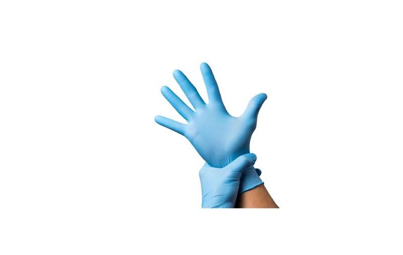 Mănuși și halate plus multe alte articole de calitate pentru protecție vă așteaptă pe Sanito.ro!