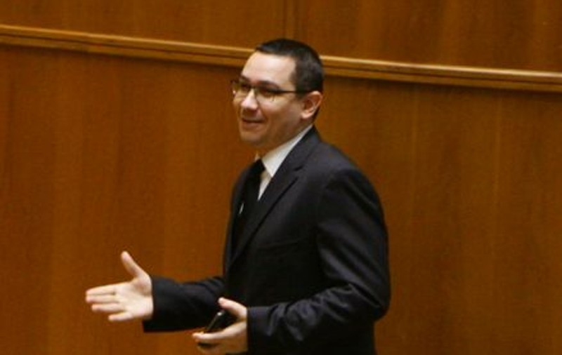 Atacuri la nivel înalt. Ponta: "Nici dacă-i împuşti nu e suficient" | Anastase: "Acest personaj are probleme psihiatrice"