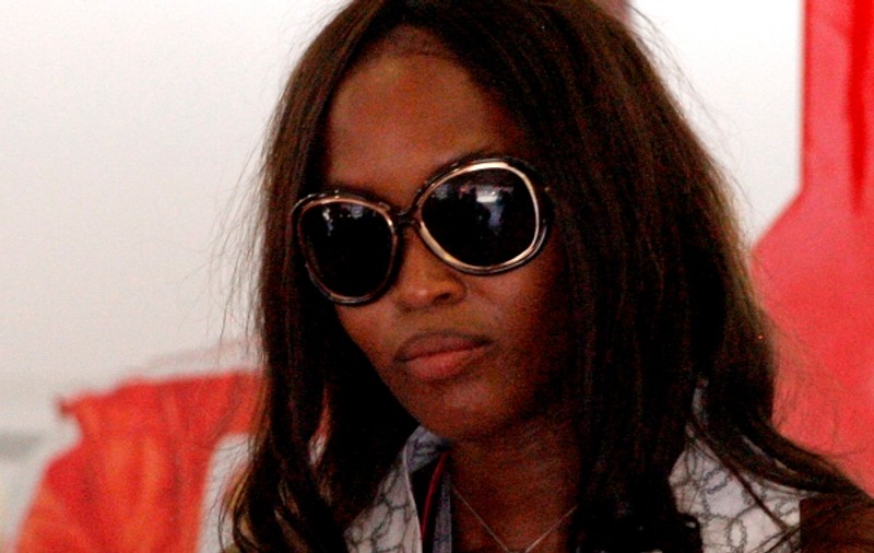 Naomi Campbell, acuzată că a bătut un fotograf