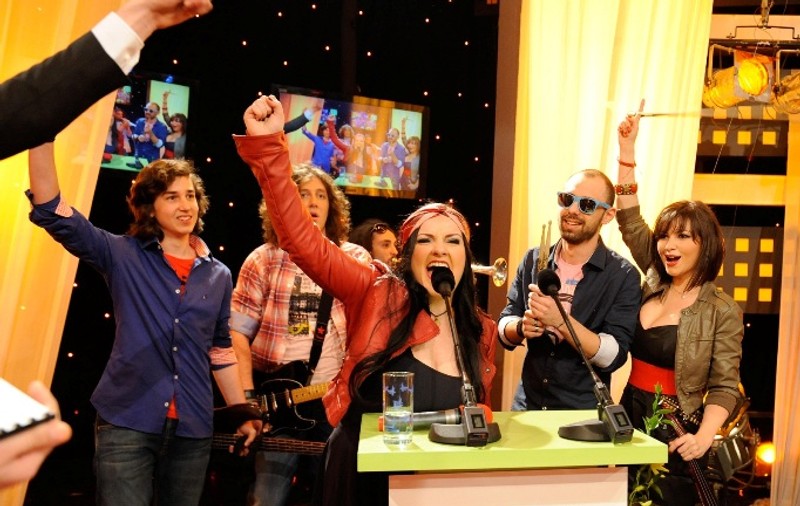 Electric Fence, preferata juriului la Eurovision!