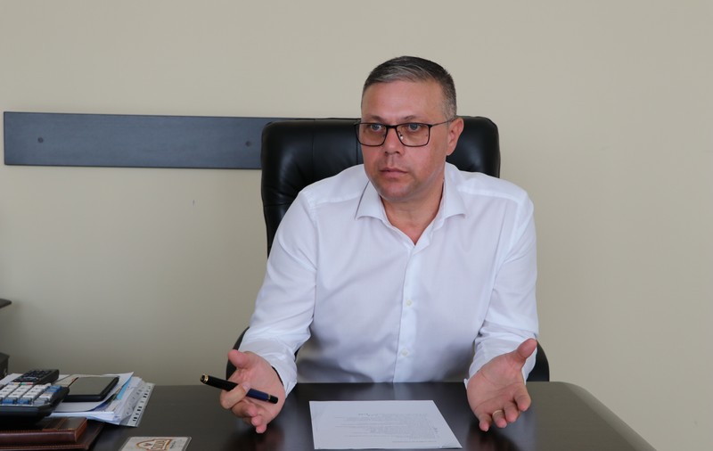 Un primar din Mureș a plătit circa 140.000 de euro firmelor soției și fiicei pentru carantinarea persoanelor afectate de Covid