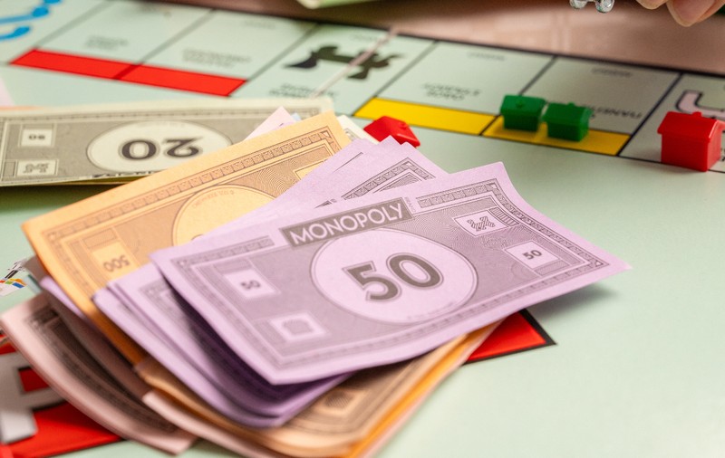 Un japonez a vândut 4 ceasuri Rolex în Roma, dar cei 247.000 de euro erau bani de Monopoly