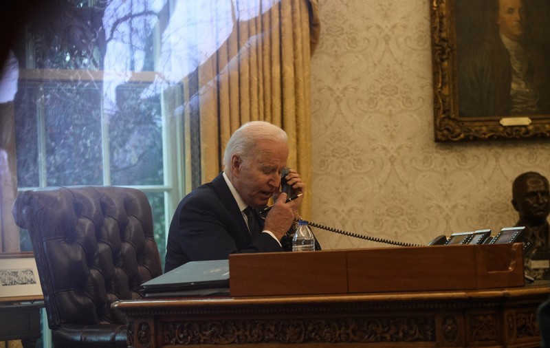Biden le-ar fi spus aliaților europeni, inclusiv lui Iohannis, că Putin e decis să invadeze Ucraina, iar un atac e posibil în câteva zile