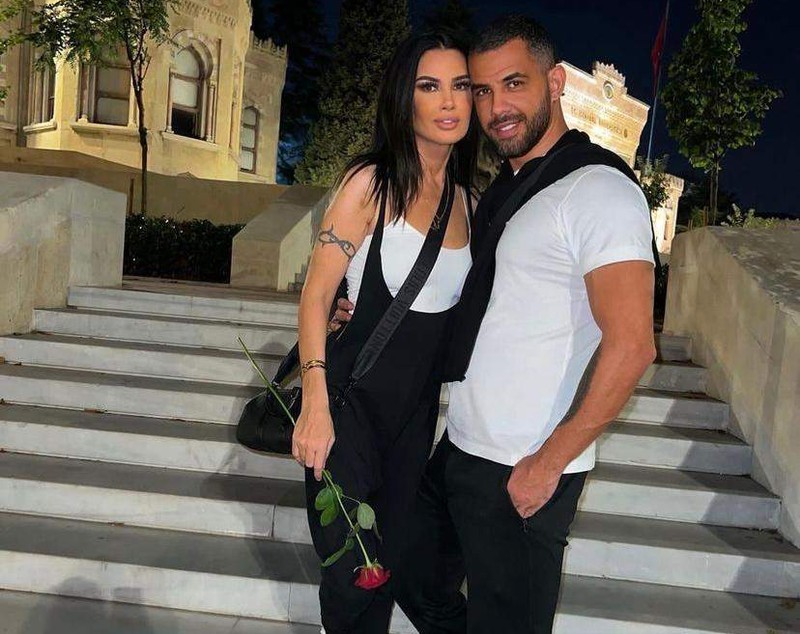 Mesajul transmis de Oana Zăvoranu după ce s-a spus că nu mai formează un cuplu cu soțul ei. „Cu ajutorul Domnului, am trecut și vom trece toate obstacolele”