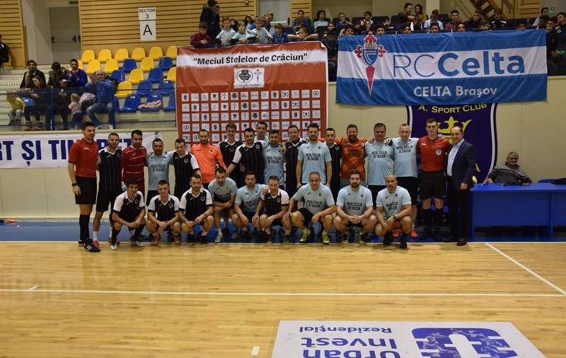 Spectacol total la ”Meciul Stelelor de Crăciun” de la Brașov! Marian Ivan, Tibi Ghioane și Florentin Petre, show pe parchet / FOTO