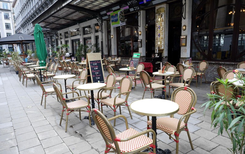 Restaurantele, cafenelele și teatrele din Vatra Dornei și Cacica se închid. Ce alte măsuri s-au luat