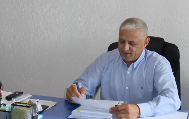 Primarul din Argeș acuzat de hărțuire sexuală de o tânără care l-a înregistrat, pus sub control judicar: „Sunt un om puternic”