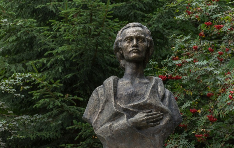 Câte strofe are „Luceafărul” de Mihai Eminescu - versurile celei mai lungi poezii de dragoste