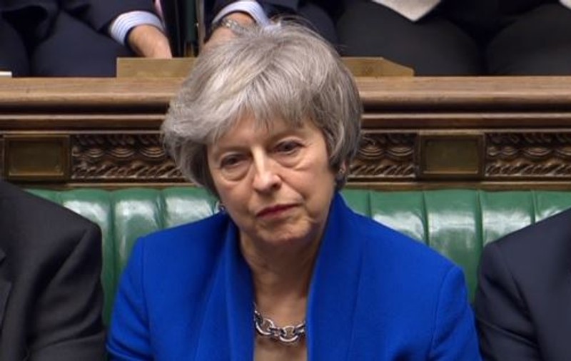 BREXIT / Moțiunea de cenzură împotriva premierului Theresa May a picat, cu o diferență de 19 voturi
