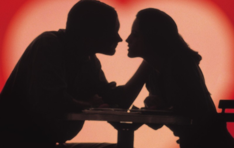 Ce să porţi la întâlnirea romantică de Ziua Îndrăgostiţilor!