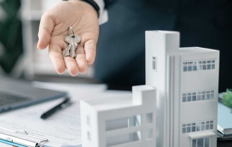 Fenomenul „valul argintiu”: babyboomerii ar putea zgudui piața imobiliară după ce milioane de locuințe vor ajunge simultan la vânzare, în Germania
