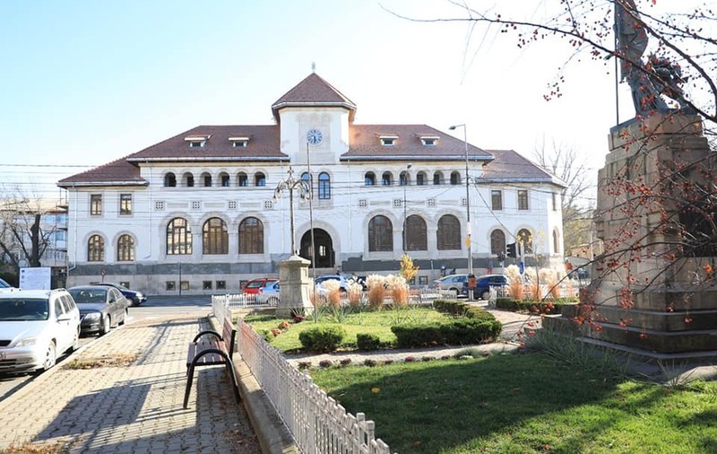 Fostul Palat al Justiţiei din Focşani, reabilitat și transformat în Muzeul Viei şi Vinului