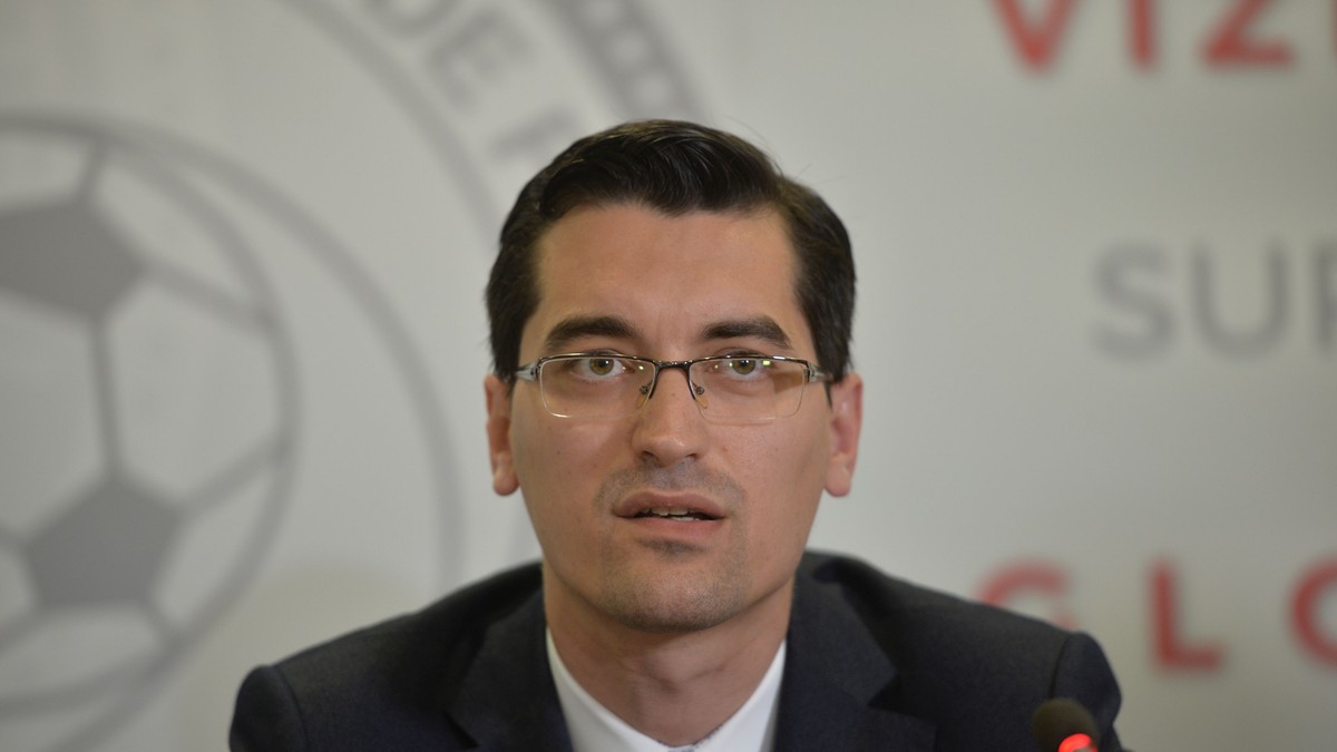 FRF o ia înaintea politicului: Fără penali în fotbal!