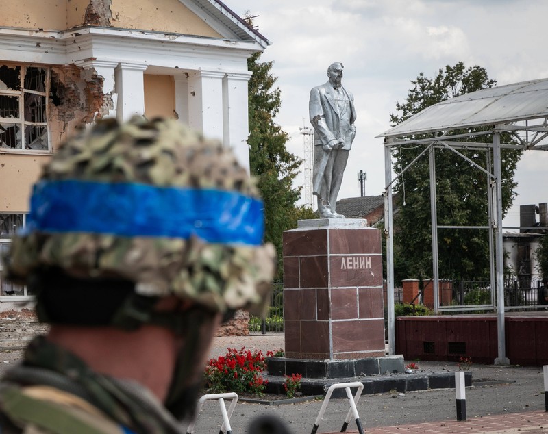 Mărturiile civililor din Sudja, orașul rusesc abandonat de Kremlin: „Putin să facă o înțelegere cu Zelenski al vostru. Vrem pace și armonie!”