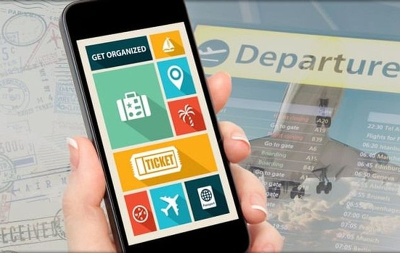 Organizator la semafor. Românul își planifică vacanța pe telefon, în câteva minute