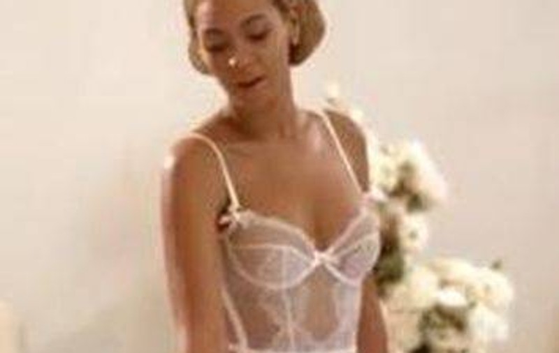 Beyoncé şi Kelly Rowland se reunesc la X Factor