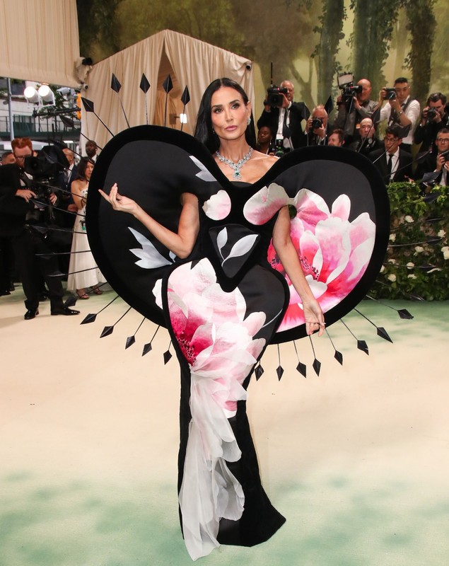 Apariții spectaculoase la Met Gala 2024. Ce ținute au ales vedetele pentru evenimentul-fashion din New York