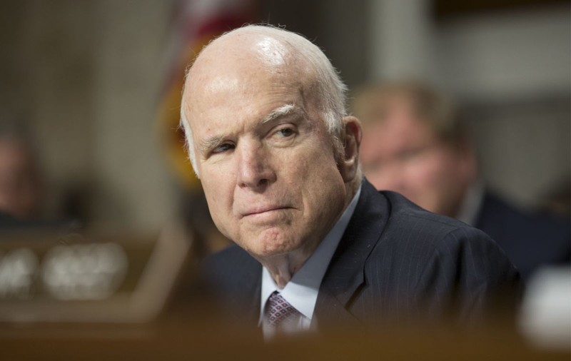John McCain a murit. Cine a fost senatorul de Arizona - de la prizonier în Vietnam, la candidat la alegerile prezidențiale